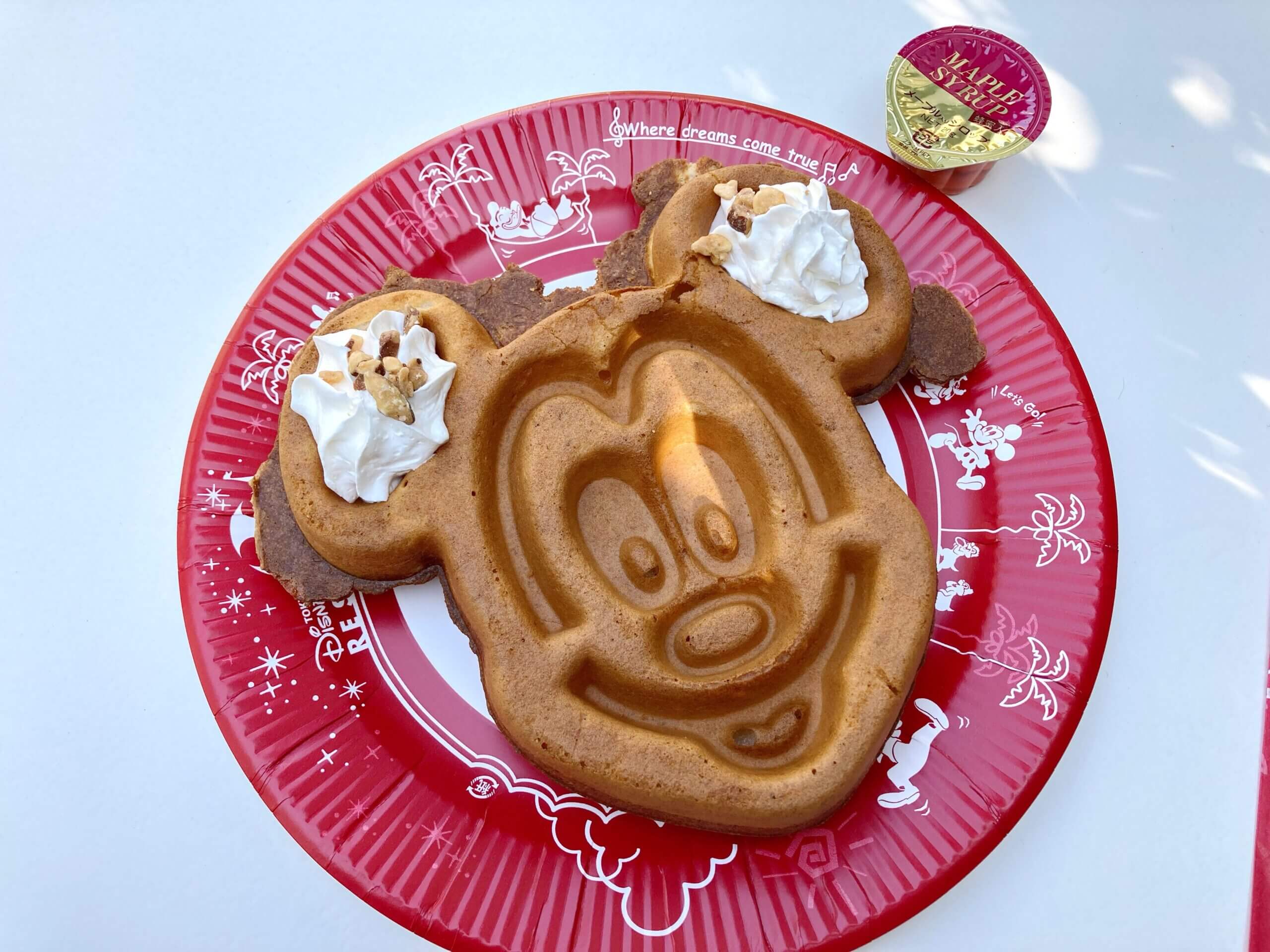 東京ディズニーランドへ行ったら絶対に食べたい ミッキーワッフル 紹介 Disney Seasons
