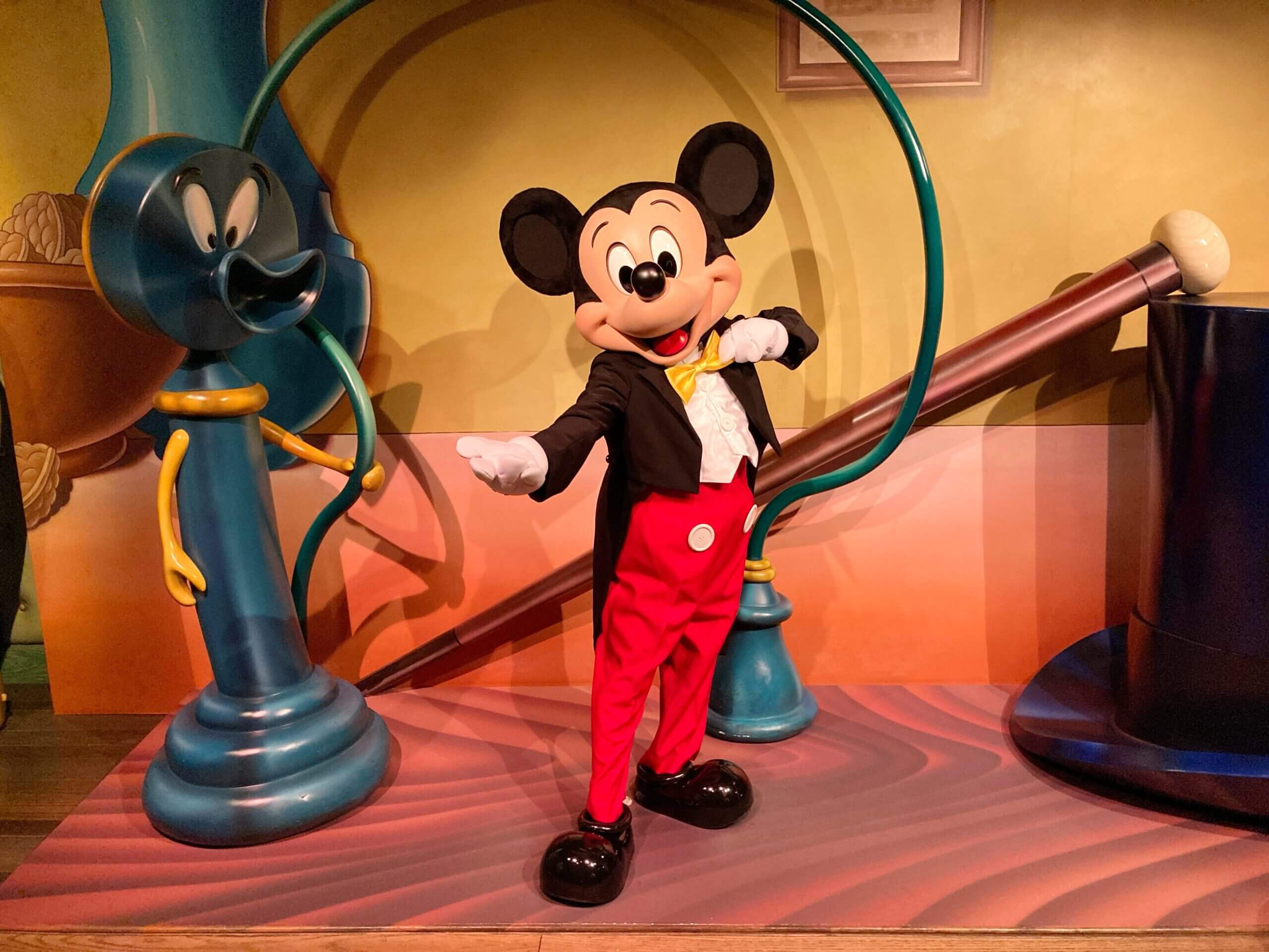 東京ディズニーランドでミッキーに会えるのはどこ おすすめグリーティングスポット徹底紹介 Disney Seasons