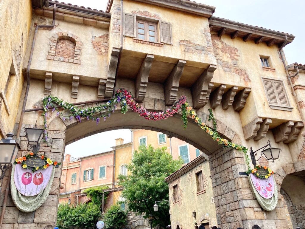 東京ディズニーシーで春を楽しむ パペリーノ通りデコレーション紹介 Disney Seasons